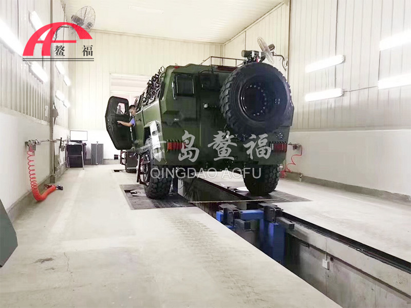 軍隊(duì)車(chē)輛維修舉升案例